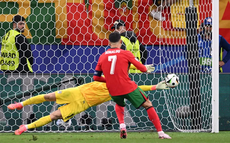 Phân định thắng thua trong kèo PK trong bóng đá là gìKèo PK trong bóng đá là gì khi áp dụng cho penalty